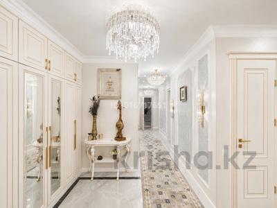 4-комнатная квартира · 178 м² · 2/10 этаж, мкр Центральный, Абая 28а за 1 млн ₸ в Атырау