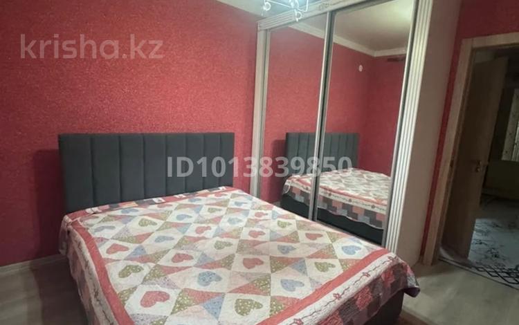 2-комнатная квартира · 56 м² · 3/12 этаж, мкр Акбулак, Дарабоз 29 за 250 000 ₸ в Алматы, Алатауский р-н — фото 2