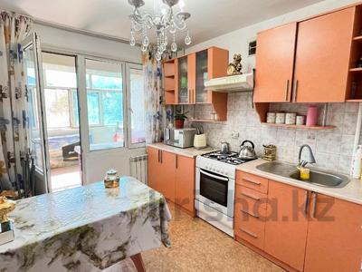 3-бөлмелі пәтер · 65 м² · 4/5 қабат, Назарбаева 93, бағасы: 23.5 млн ₸ в Талдыкоргане