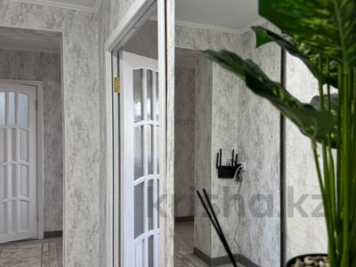 2-комнатная квартира · 50 м² · 4/5 этаж, мкр 5, Жубанова — Жубанова за 14 000 ₸ в Актобе