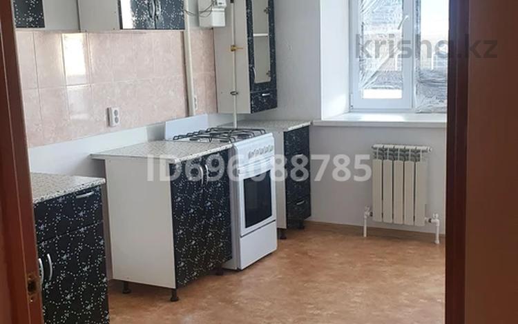 2-комнатная квартира, 58 м², 3/5 этаж помесячно, мкр. Алтын орда, Мәңгілік ел