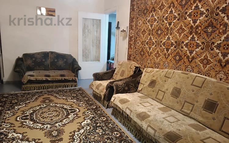3-бөлмелі пәтер · 63 м² · 1/5 қабат, Ауэзова — Жандосова, бағасы: 250 000 ₸ в Алматы, Бостандыкский р-н — фото 11
