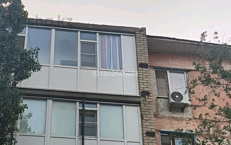 3-комнатная квартира · 70.3 м² · 5/5 этаж, Ауэзова 18 — Возле магазина "ИВА" за 15 млн ₸ в Хромтау — фото 2
