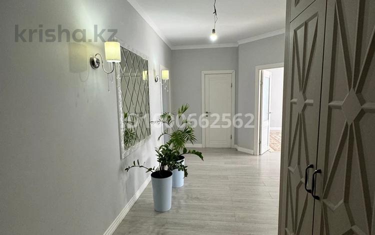 2-комнатная квартира · 90 м² · 3/5 этаж, мкр. Алтын орда, Батыс 2 9/5 за 40 млн ₸ в Актобе — фото 2