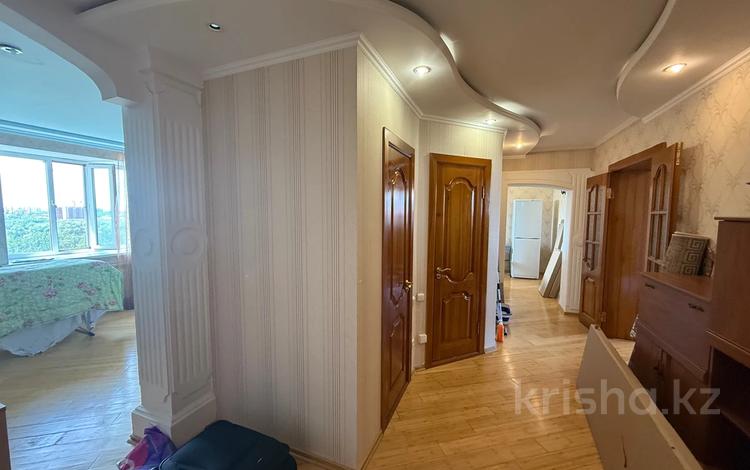 3-комнатная квартира · 110 м² · 7/9 этаж, Шмидта 18а за 400 000 ₸ в Семее — фото 2