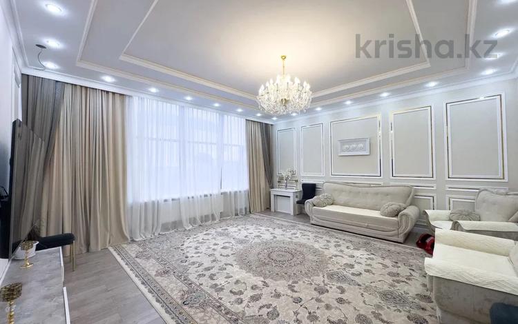 4-комнатная квартира · 156 м² · 2/17 этаж, Кабанбай батыр — Ботанический сад за 122 млн ₸ в Астане, Нура р-н — фото 2
