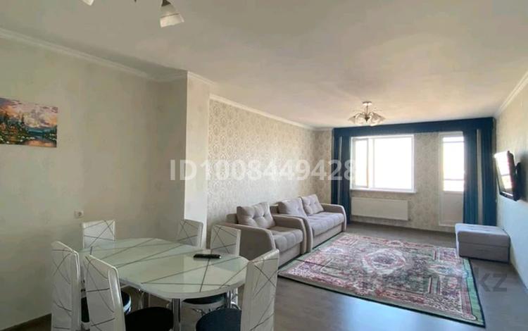 3-комнатная квартира · 97 м² · 10/13 этаж, Акан серы 16 за 300 000 ₸ в Астане, Сарыарка р-н — фото 2