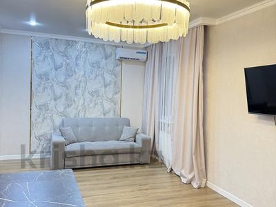 2-комнатная квартира · 53 м² · 8/9 этаж, Толе би 8 — Е-10 за 18 000 ₸ в Астане, Нура р-н