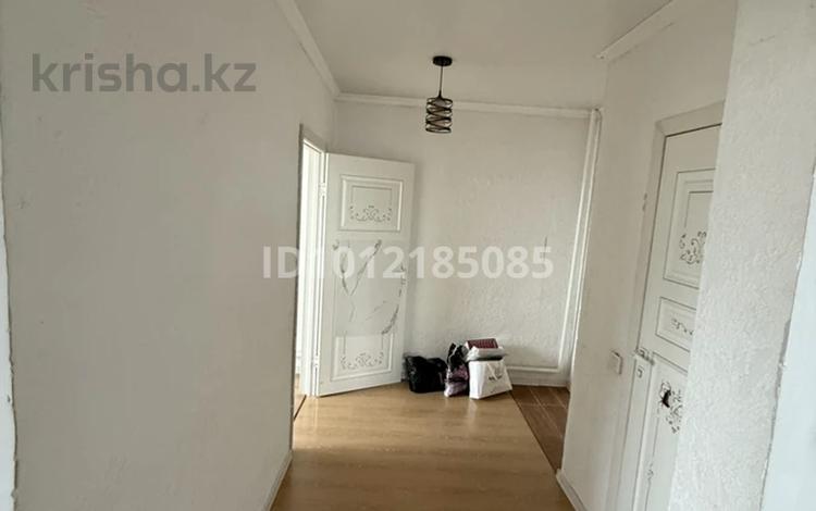 3-комнатная квартира · 60 м² · 1/3 этаж, мкр Уркер Е 576 20 — Евротрешка за 180 000 ₸ в Астане, Нура р-н — фото 2