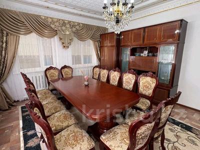 Отдельный дом · 5 комнат · 173 м² · 10 сот., Алдабергенова 115 за 50 млн 〒 в Талдыкоргане