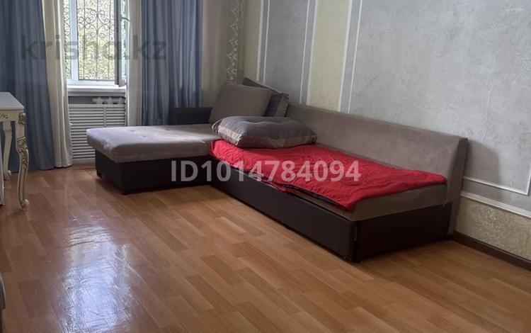 3-комнатная квартира · 70 м² · 2/5 этаж, мкр Аксай-3А 63 — яссауи за 55 млн ₸ в Алматы, Ауэзовский р-н — фото 2