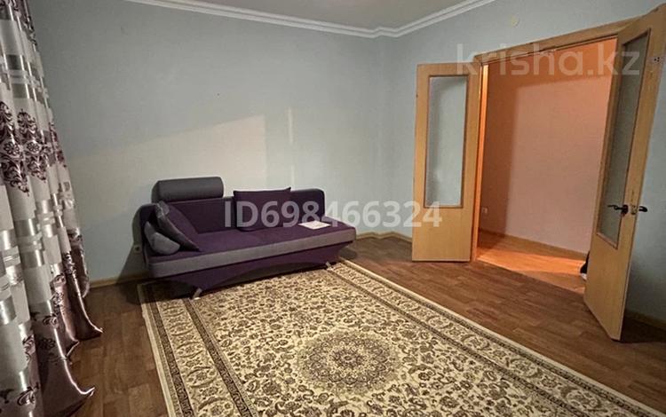 2-комнатная квартира, 60 м², 2/5 этаж помесячно, Манаса 13/2