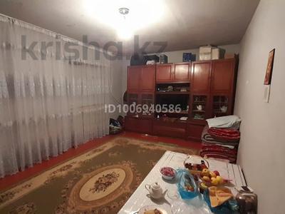 Жеке үй · 3 бөлме · 70 м² · 8 жүзд., Самал-3 ш/а., ул Алмалы Бак 26, бағасы: 21.5 млн ₸ в Шымкенте, Абайский р-н