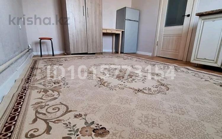1-комнатная квартира · 30 м² · 1/1 этаж, 12 3 за 70 000 ₸ в Атырау — фото 2