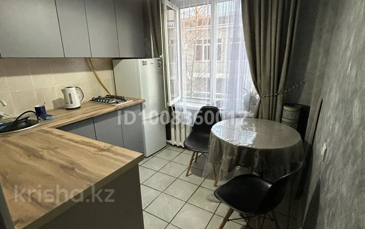 1-комнатная квартира · 35 м² · 2/5 этаж, Манаш 3 за 180 000 ₸ в Атырау, мкр Жилгородок — фото 2