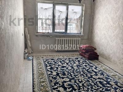 2-бөлмелі пәтер · 44 м² · 1/5 қабат, мкр Айгуль — Находится возле остановки, бағасы: 18 млн ₸ в Уральске