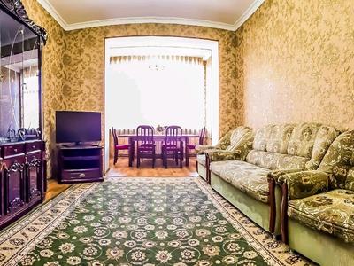 2-бөлмелі пәтер · 60 м² · 2/5 қабат, 8-шағынаудан — Площадь Аль-Фараби, бағасы: 10 500 ₸ в Шымкенте, Туран р-н