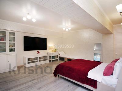 1-комнатная квартира · 52.5 м² · 2/7 этаж, Абылайхана 74 — Абылайхана гоголя за 27 000 ₸ в Алматы, Алмалинский р-н