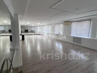 Еркін, кеңселер, дүкендер мен бутиктер, қоғамдық тамақтану орны, сұлулық салондары, фитнес және спорт, білім орталықтары, ойын-сауық, кабинеттер және жұмыс орындары, студиялар · 285 м², бағасы: 700 000 〒 в 