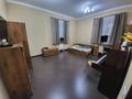 7-комнатная квартира · 391 м² · 3/5 этаж, мкр Михайловка , Аманжолова зо — Напротив супермаркета "Южный" за 200 млн ₸ в Караганде, Казыбек би р-н — фото 11