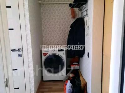 1-комнатная квартира · 30 м² · 2/5 этаж, Майкудук, Майкудук, 18й микрорайон дом3 — ул бабушкина за 9.8 млн 〒 в Караганде, Алихана Бокейханова р-н