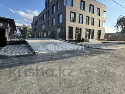 4-комнатная квартира · 151 м² · 2/3 этаж, Чайжунусова 44 за 105 млн ₸ в Семее