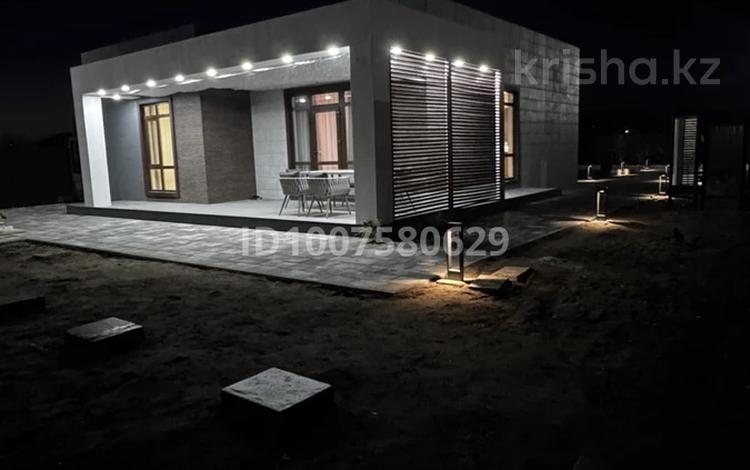 Дом · 3 комнаты · 140 м², Пчеловодов 583 — ВДУ Весна, район Малибу за 110 000 ₸ в Костанае — фото 8