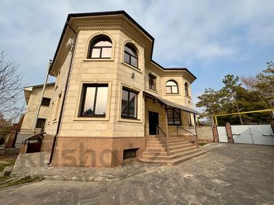Отдельный дом · 6 комнат · 350 м², мкр Коктобе, Мкр Коктобе - 2, ул. Кыз жибек за 1.5 млн 〒 в Алматы, Медеуский р-н