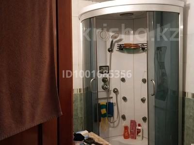 2-комнатная квартира · 42.1 м² · 5/5 этаж, Пришахтинск, Пришахтинск, 22й микрорайон 1 за 12.5 млн 〒 в Караганде, Алихана Бокейханова р-н