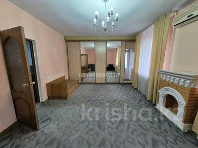 3-комнатная квартира · 100 м² · 2/5 этаж, Жумабаева 9/2 — Петрова за 300 000 ₸ в Астане, Алматы р-н