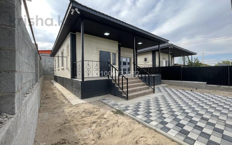 Отдельный дом · 3 комнаты · 100 м² · 5 сот., 10-микрорайон , ул.Центральная за 37 млн 〒 в Конаеве — фото 2