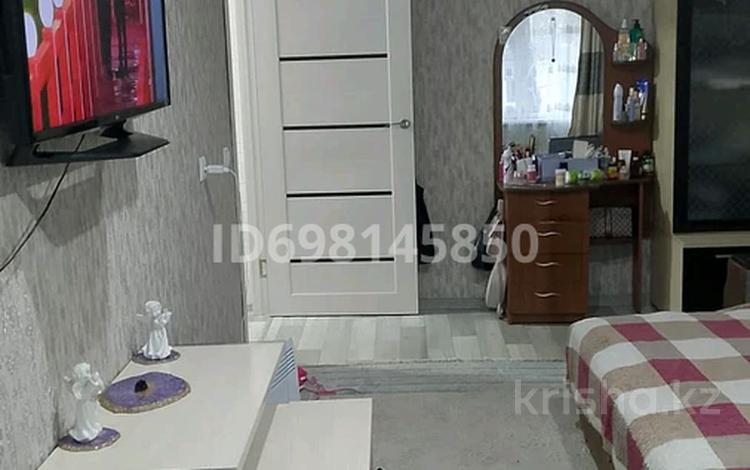 2-бөлмелі пәтер · 45 м² · 1/5 қабат · тәулік бойы, Амурская 6, бағасы: 15 000 〒 в Усть-Каменогорске — фото 2