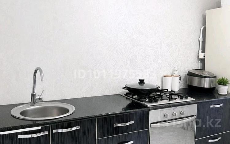 4-бөлмелі пәтер · 78 м² · 3/9 қабат, Дулатова 167, бағасы: 36 млн ₸ в Семее — фото 3