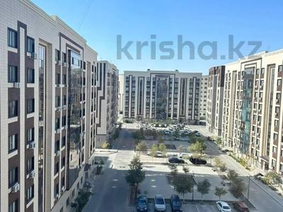 2-комнатная квартира · 67.6 м² · 8/9 этаж, мкр Нурсая, Абулхаир хана 70 за 30 млн 〒 в Атырау