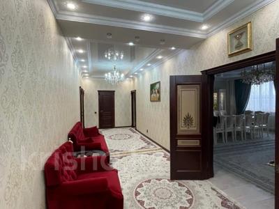 5-комнатная квартира · 206 м² · 3/4 этаж, мкр 8, Санкибай батыра 253/6 — Г Жубанова за 61.8 млн 〒 в Актобе