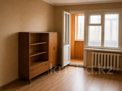 3-бөлмелі пәтер · 61 м² · 3/5 қабат, Майкудук, 15й микрорайон, бағасы: 12 млн ₸ в Караганде, Алихана Бокейханова р-н