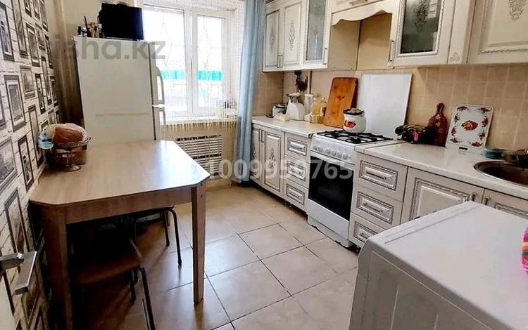 4-комнатная квартира · 80 м² · 2/9 этаж, мкр Омега, Захарова 3 — Пешехода за 21 млн ₸ в Уральске — фото 2