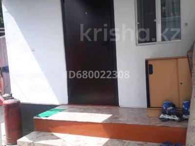 Отдельный дом · 2 комнаты · 50 м² · 2 сот., Гоголя — Барибаева за 300 000 ₸ в Алматы, Медеуский р-н