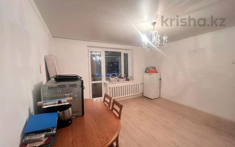 4-бөлмелі пәтер · 75 м² · 7/9 қабат, Степной 2 ш/а. 4, бағасы: 26.9 млн ₸ в Караганде, Казыбек би р-н — фото 2