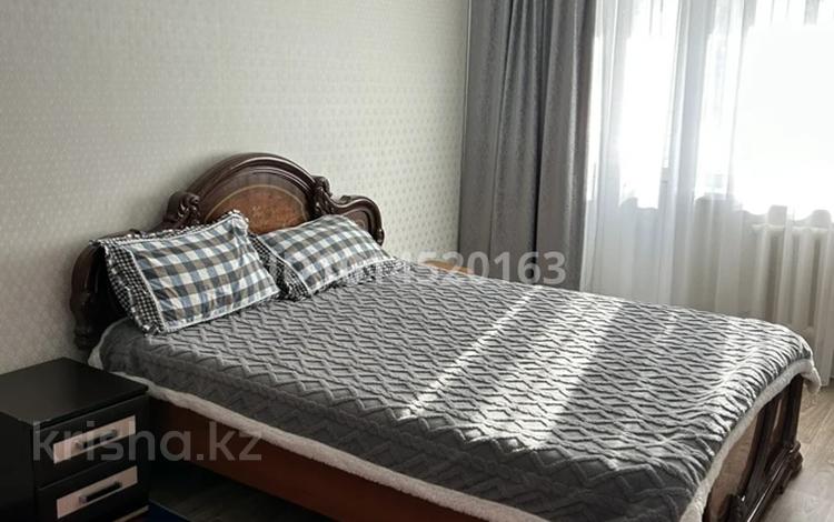1-комнатная квартира · 34 м², мкр 4 17 за 2 000 ₸ в Уральске — фото 2