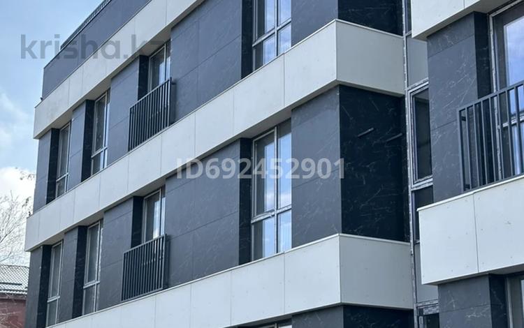2-комнатная квартира, 54 м², 1/3 этаж, Егора Редько за 35 млн 〒 в Алматы, Наурызбайский р-н — фото 9
