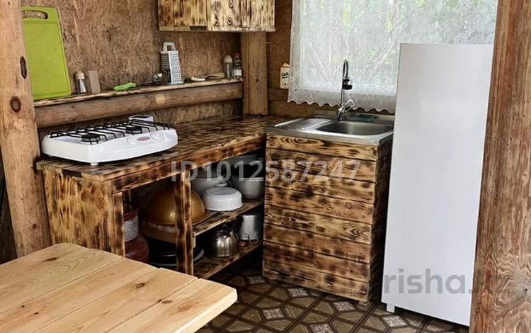 Жеке үй · 2 бөлме · 20 м², Приозерная 4, бағасы: 13 000 ₸ в Бурабае — фото 2