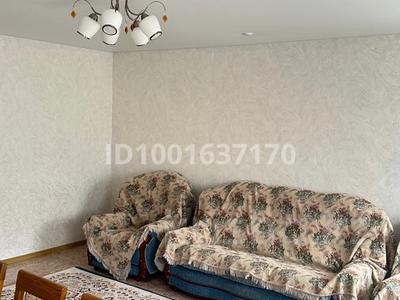 Продажа домов и дачи в Актюбинской обл.: Отдельный дом · 3 комнаты · 85 м² · 5 сот., Алматинская 13 — Возле ресторана Алишер за 25 млн 〒 Отдельный дом · 3 комнаты · 85 м² · 5 сот., Алматинская 13 — Возле ресторана Алишер за 25 млн 〒 в Актобе, мкр Гормолзавод