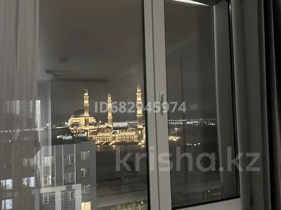 Аренда квартир в Астане: 1-комнатная квартира · 35 м² · 18/19 этаж, Мангилик Ел 72/1 за 200 000 〒 1-комнатная квартира · 35 м² · 18/19 этаж, Мангилик Ел 72/1 за 200 000 〒 в Астане, Есильский р-н
