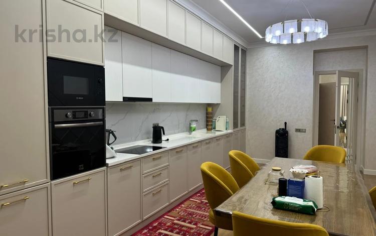 4-комнатная квартира · 162 м² · 7/12 этаж, 17-й мкр 55 за 78 млн ₸ в Актау — фото 4