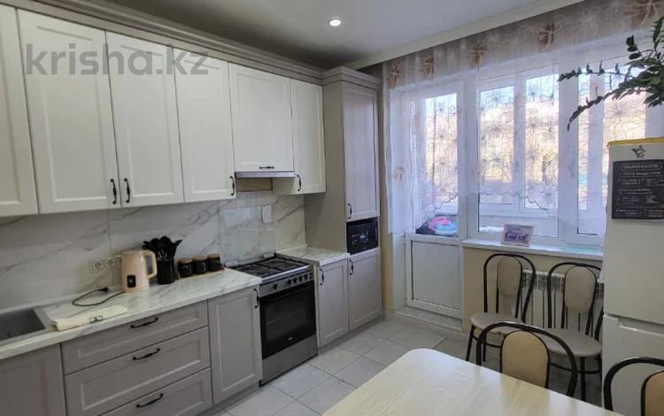2-бөлмелі пәтер · 54 м² · 3/5 қабат, Желтоксан, бағасы: 18.8 млн ₸ в Уральске — фото 9
