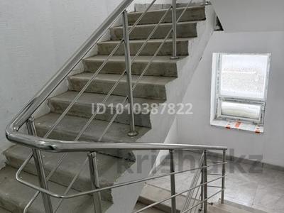3-комнатная квартира · 60 м² · 2/5 этаж, мкр Уркер Шоссе Коргалжын, 116а за 18.5 млн ₸ в Астане, Нура р-н