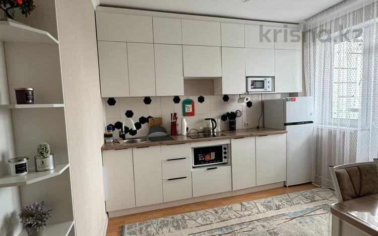 1-комнатная квартира, 42 м², 5/9 этаж помесячно, Улы Дала 19