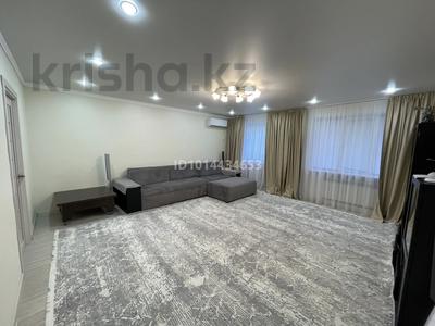 4-комнатная квартира · 120 м² · 1/5 этаж, Сатпаева 10 — Центральный мост, ТШО, обл. Акимат, супермаркет Анвар за 650 000 ₸ в Атырау