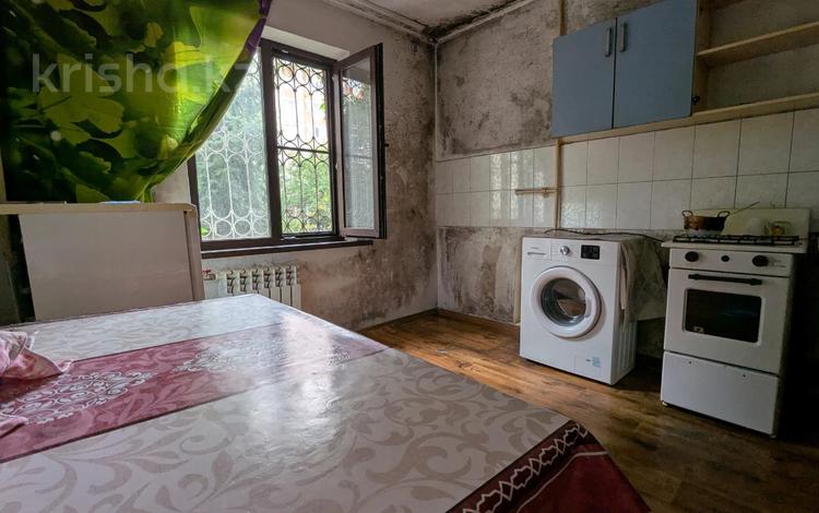 2-комнатная квартира · 52 м² · 1/5 этаж, мкр Аксай-4 40 за 32.5 млн ₸ в Алматы, Ауэзовский р-н — фото 2